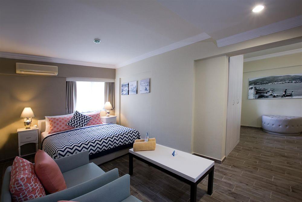 Paloma Marina Suites - Adult Only 库萨达斯 外观 照片