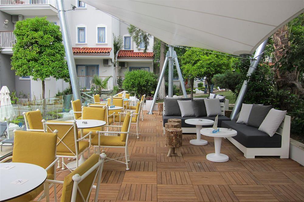 Paloma Marina Suites - Adult Only 库萨达斯 外观 照片