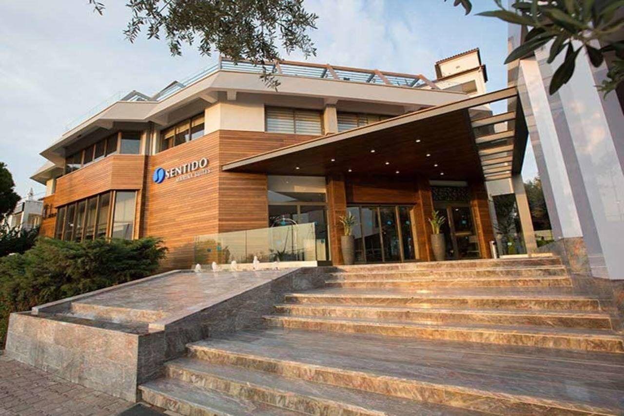 Paloma Marina Suites - Adult Only 库萨达斯 外观 照片